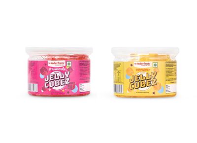 Wonderfrutz Fruit Flavoured Jelly Cubes | Ideal for Kids | Perfect Topping for Ice Creams, Milk Shake, Cake, Curd, Fruit Shakes | Top up for Juice & Cocktails, Jelly Toffee | 100% Gelatin Free (200gm) (Strawberry & Pineapple)