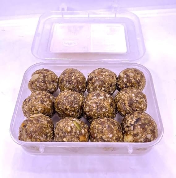 Awadh Jaggery Special Laddu |Made with Desi Ghee dry fruits and Seeds Cashews Badam pumpkin seeds Flax seeds Sesames white Khajoor Gond Walnuts, Home-made Gud ka special Laddu, Winter Special (600g)