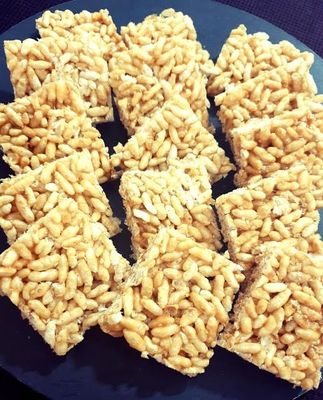 Health Benefits Ready to Eat Murmura Patti/Murmura Chikki Winter Delicacy 200 grm
