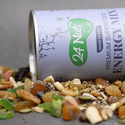 24 NUTS Premium Nut Medley: Cashews, Almonds, Pistachios, Walnut Kernels Dates (350g)