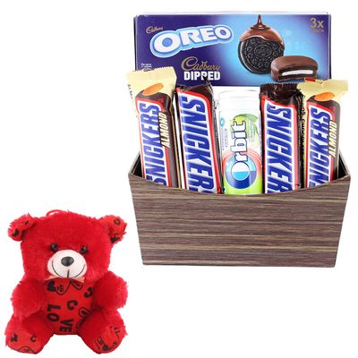 SFU E Com Attractive Basket With Creamy Chocolates | Valentine Teddy Bear With Chocolate Combo | Valentine Chocolate Hamper | 989