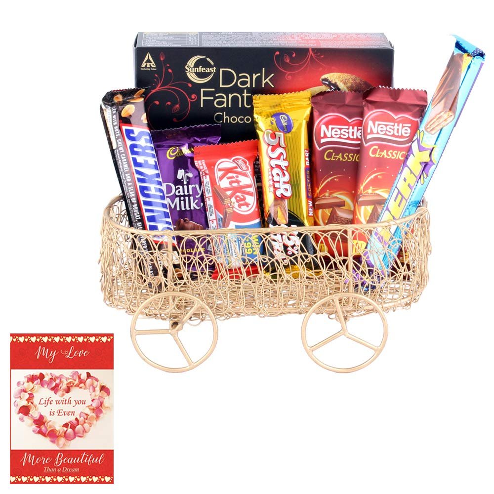 SFU E Com Beautiful Basket With Premium Chocolates | Valentine Chocolate With Love Greeting Card | Valentine Chocolate Hamper | 584