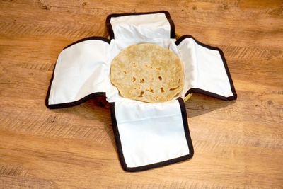 CRAZY WEAVERS Roti Cloth Wrap (PACK OF 2) - Reusable 100% Cotton, Double Layer Thick, Hot Case Wrapper with Velgrow Closure for Fresh & Warm Rotis(ORANGE)