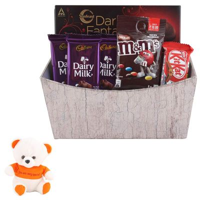 SFU E Com Attractive Basket With Chocolate | Valentine Love Teddy Bear With Chocolate Combo | Valentine Chocolate Hamper | 896