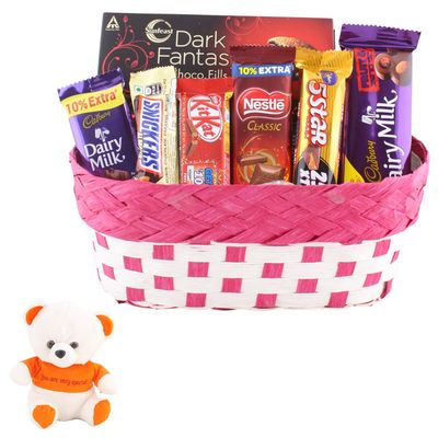 SFU E Com Beautiful Chocolate Gift Hamper With Basket | Valentine Love Teddy Bear With Chocolate Combo | Valentine Chocolate Hamper | 469