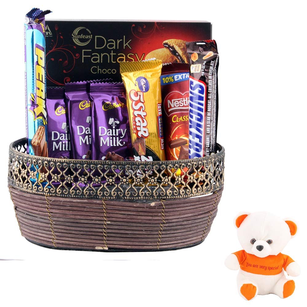 SFU E Com Chocolate Basket Combo | Valentine Love Teddy Bear With Chocolate Combo | Valentine Chocolate Hamper | 752