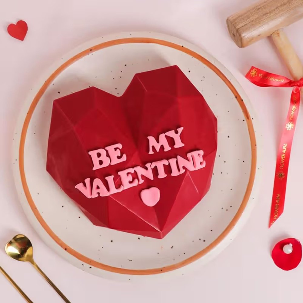 FlowerAura Valentine's Day Special Delicious Silky Smooth Fresh Valentine's Treasure Chocolate Pinata Smash Cake For Boyfriend, Girlfriend, Husband, Wife, Boy & Girl (Same Day Delivery) (0.5Kg)