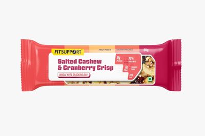 FitSupport PACK OF 6 | SALTED CASHEW & CRANBERRY CRISP Snacking Bar, 75% Whole Nuts, High Protein (50 Gram, SALTED CASHEW & CRANBERRY CRUNCH SNACK BAR)