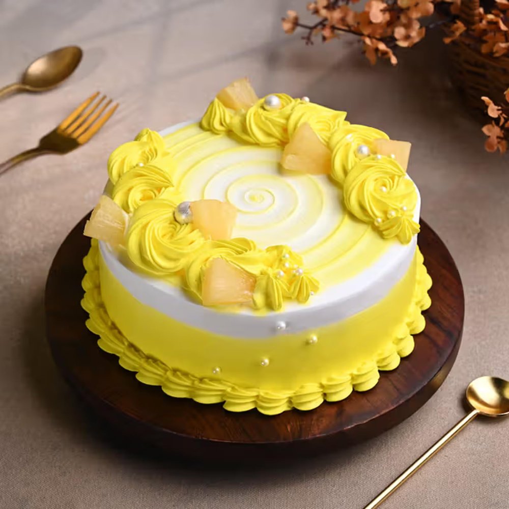 FlowerAura Delicious Fresh Sunshine Pineapple Dream Cake For Birthday & Anniversary Cake, Valentine Day Cake For Boyfriend, Girlfriend, Husband & Wife (Same Day Delivery) (0.5Kg)