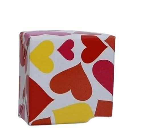 HIT CHOCOLATES Small heart design packing with heart chocolates [Pack of 1] Pack contains 8 heart chocolates | Valentine Gift Chocolate | Chocolate Bites | Milk Chocolate