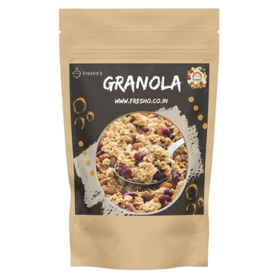 Crunchy Granola Honey, Almonds, Strawberries & Pumpkin Seeds 500g | 24% Fruit, Nut & Seeds, Baked Multigrain | Source of Fibre | Breakfast Cereal