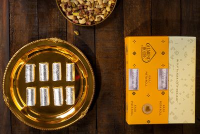Kaju Pista Roll -175 Gm