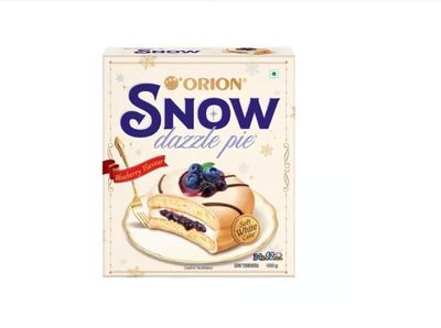 Orion Snow Dazzle Pie, Blueberry Flavour, Soft White Cake, 408g
