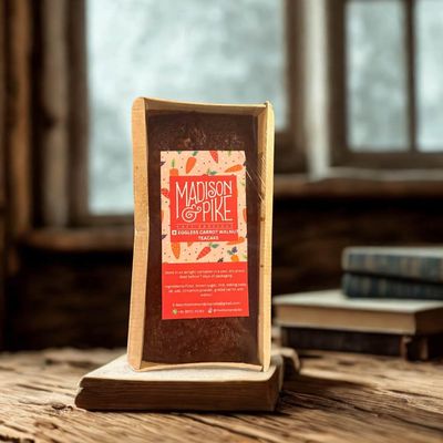 Madison & Pike Carrot Walnut Tea Cake 250gm | Perfect Tea & Coffee Partner | Great for Gifting