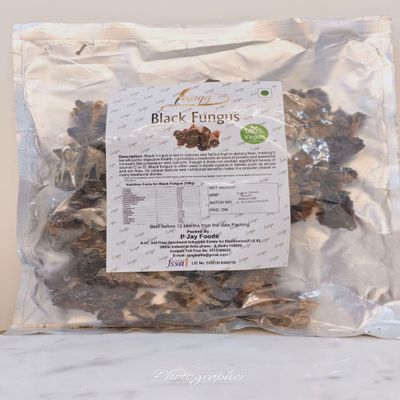 Le Saga Organic Black Fungus High-Fiber, Low-Calorie Culinary Mushroom