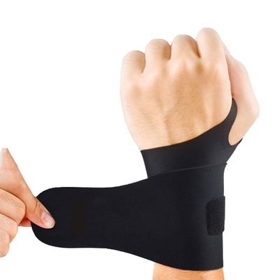 NIVAKINI Wrist Brace with Thumb, Support for Pain Relief & Stabilization | Lightweight Wrist Support for Arthritis, Sprains, Tendonitis, Carpal Tunnel | Universal Fit (black)