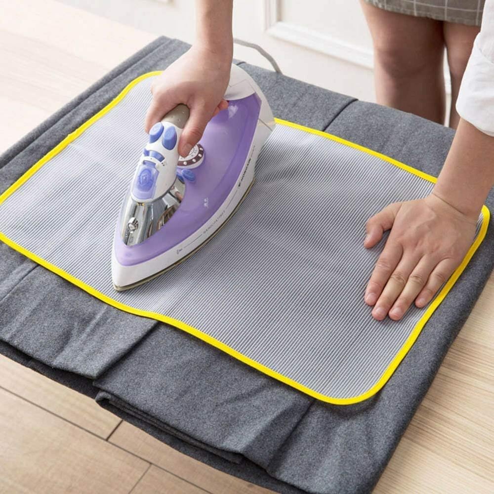 COZY CORNER Protective Insulated Ironing Mesh for Clothes Delicate Garment Cloth Guard Home Press Mat Heat Resistant Reusable & Washable, Multicolours Standard