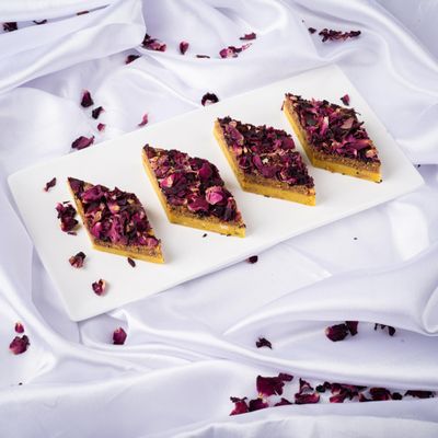 Rose Kaju Katli 800g | Premium Cashew mithai with Gulkand, Rose Petals & Kesar | Sweetened with Mishri, No Refined Sugar or Palm Oil | Festive Gift Box & Healthy Indian Sweets for Adults & Kids