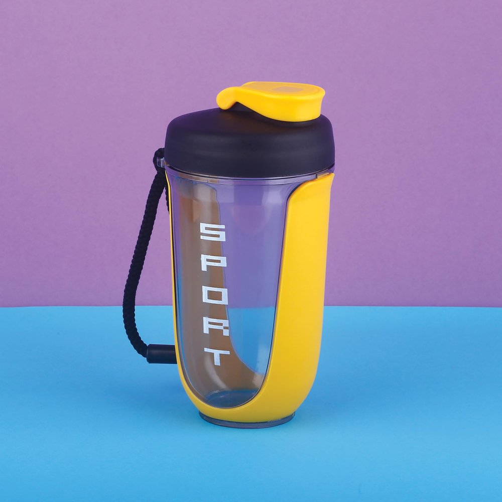 ATTRO Fit Fusion Shaker Bottle 600ml  BPA-Free Protein Mixer with Wire Whisk Ball, Leakproof Lid, Easy Carry Strap, Ideal for Gym, Fitness, Pre/Post Workout Drinks- Yellow