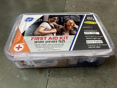 ALL SAFE HOME- OFFICE FIRST AID MEDICAL KIT WHICH IS USEABLE IN HOME, OFFICE, SCHOOLS, TRAVELLING, EASY TO CARRY