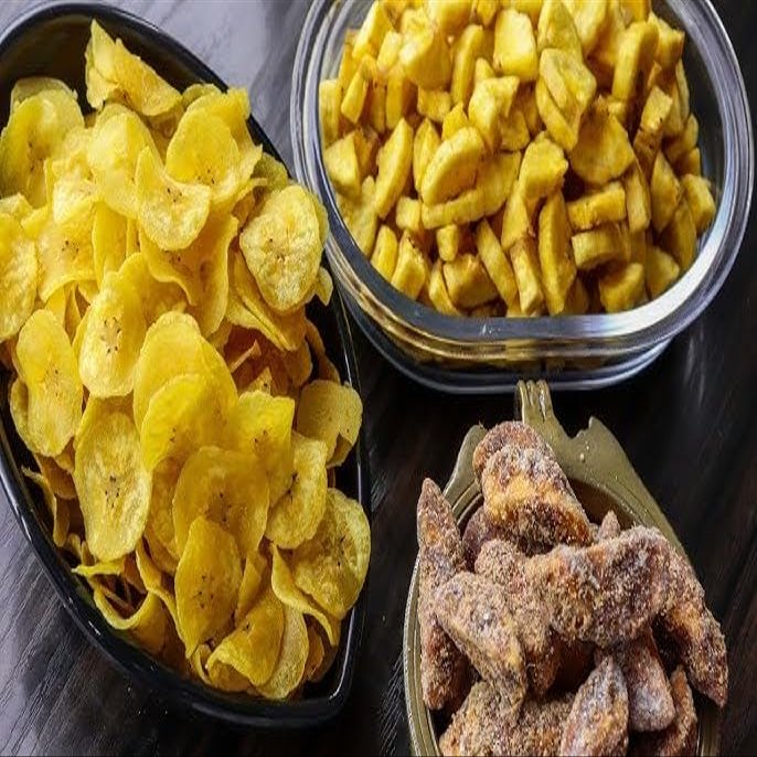 Samrthy Traditional Kerala Banana Chips In Coconut Oil & Jaggery Coated Banana (Sharkara Upperi) (200 Gram, Combo)