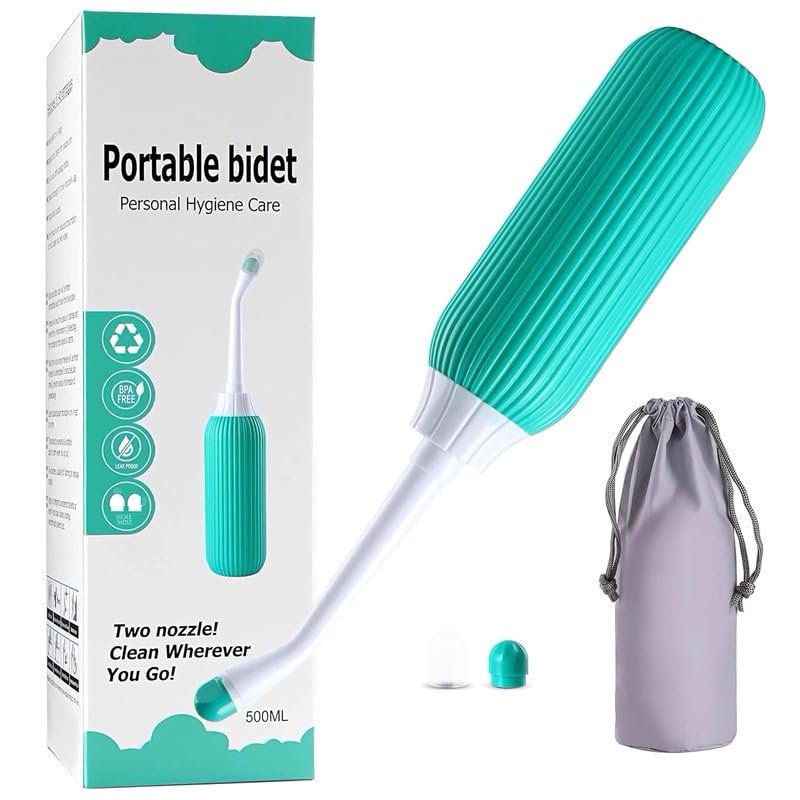 Bottle for Postpartum Essentials 17 oz, Feminine Care, Travel Bidet Portable Bidet with 2 Food Grade Silicone Nozzles, Travel Bag, Cleaning Brush, 450 ml Large Capacity