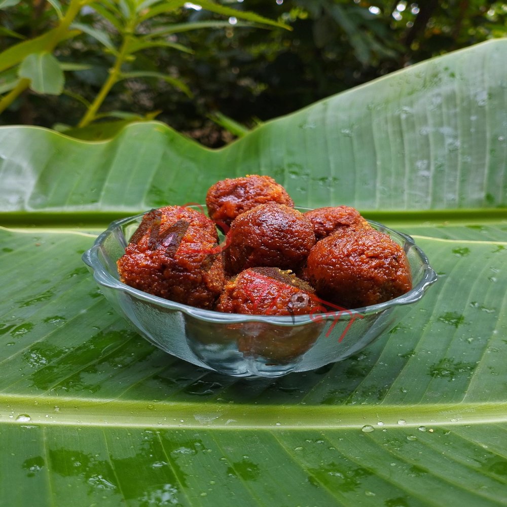 MonBangla Special Home made Gur er Narkel Naru/Coconut Laddu with Jaggery -400 G (200GX2) Authentic & Fresh