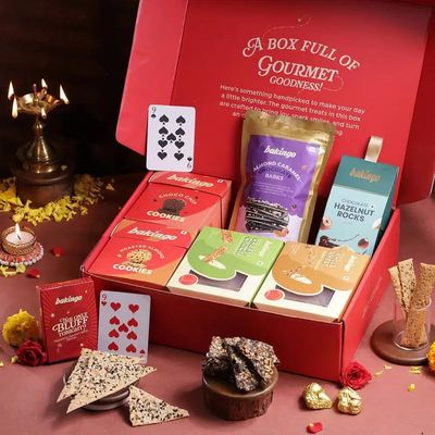 Bakingo Premium Gift Hamper of Wheat & Onion Cracker, 2 Assorted Cookies, Hazelnut Rock, Chocolate Barks & Cards For Birthday Gift, Anniversary Gift, Christmas Gift & New Year Gift (Same Day Delivery)