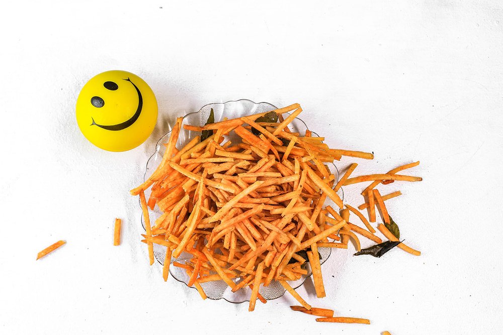 CRUNCHIZZ TAPIOCA STICK Chips I Crunchy, Authentic Kerala Snack I Gluten-Free I No Artificial Additives I Perfect Tea-Time Bites I Pack of One (200 Grams, Spicy)
