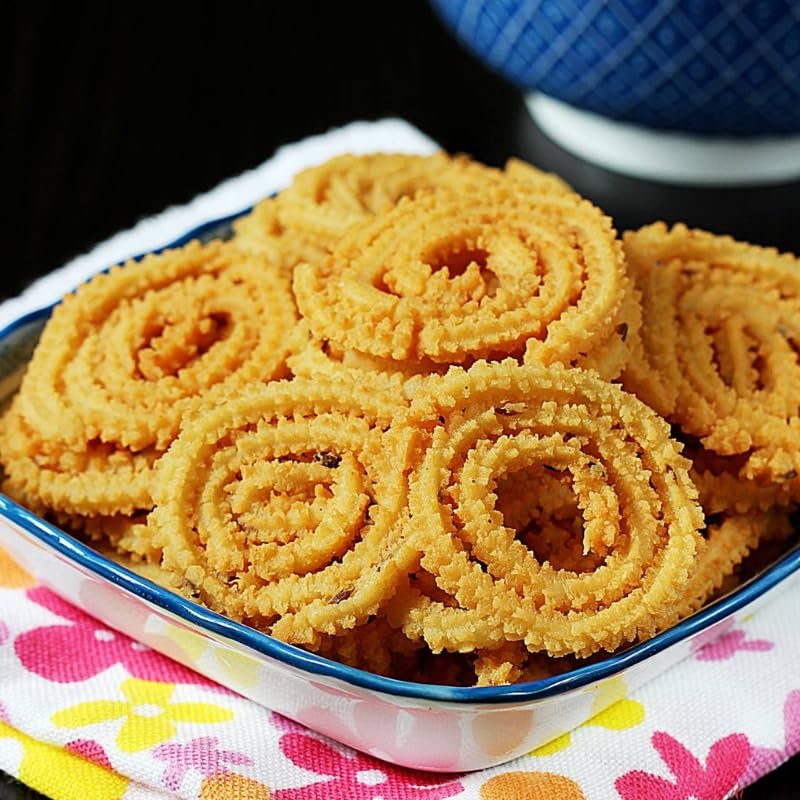 CRUNCHIZZ SPRING MURUKKU (Chakli) I Crunchy, Authentic Kerala Snack I No Artificial Additives I Perfect Tea-Time Bites I Pack of One (200 Grams, Spicy)
